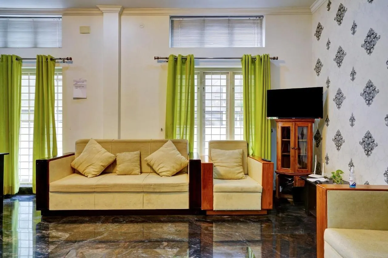 Collection O 81026 Suqoon Premium Stays Kochi 3*,  الهند
