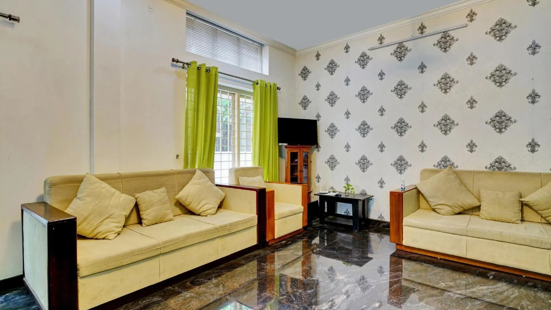 Collection O 81026 Suqoon Premium Stays Kochi