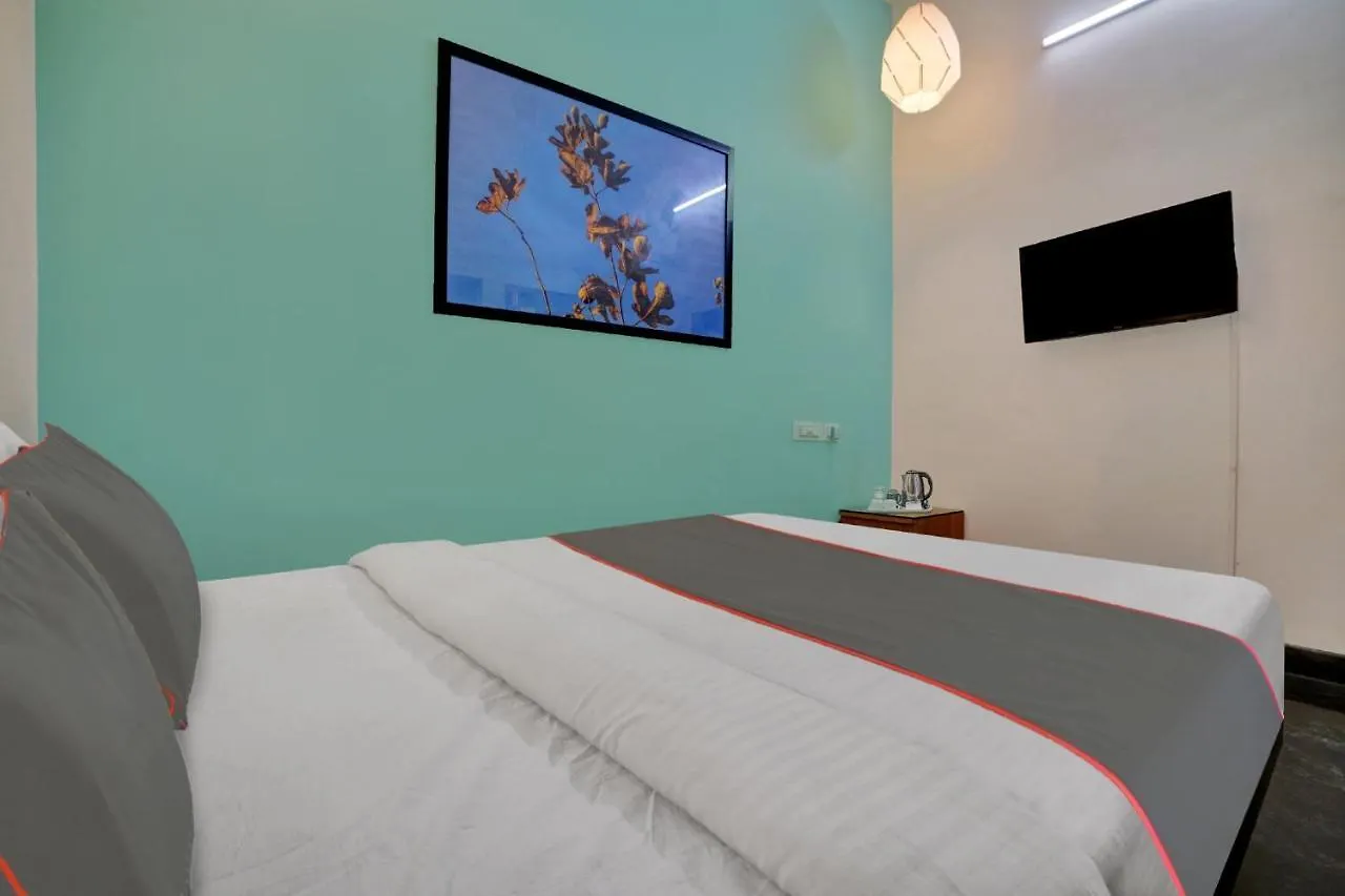 Collection O 81026 Suqoon Premium Stays Kochi India