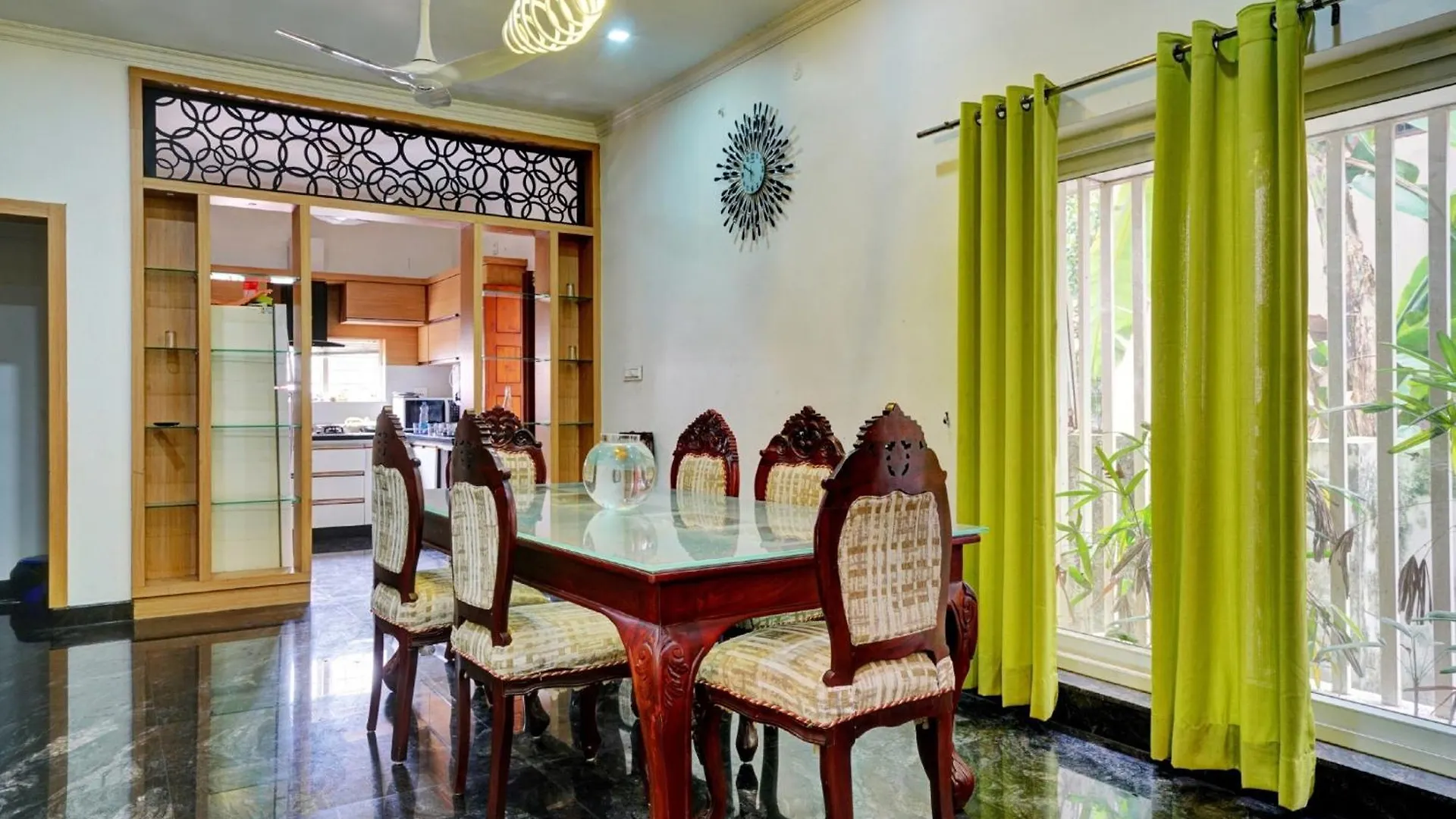 Hotel Collection O 81026 Suqoon Premium Stays Kochi