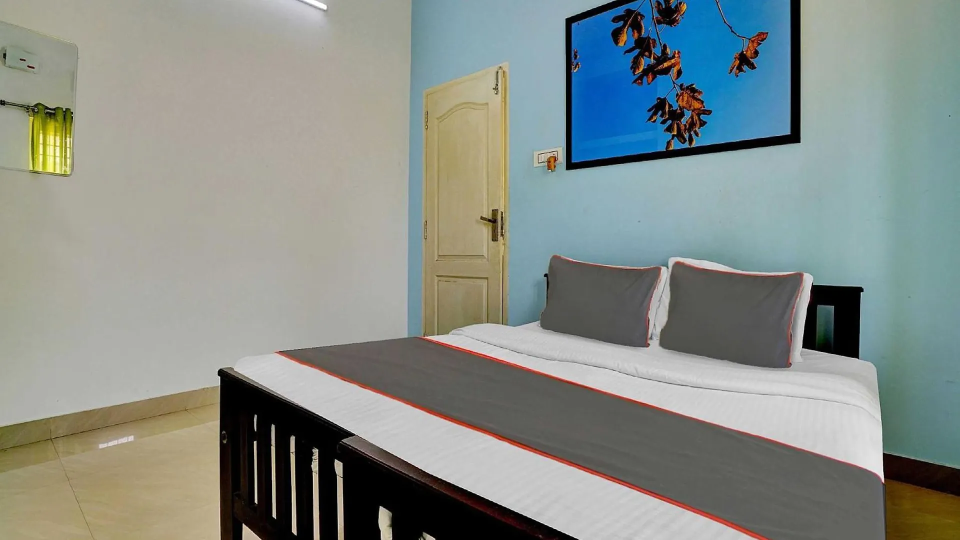 Hotel Collection O 81026 Suqoon Premium Stays Kochi